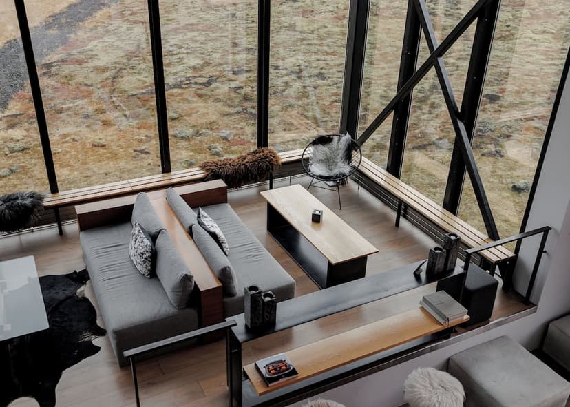 Experience: Minarc cantilevered design