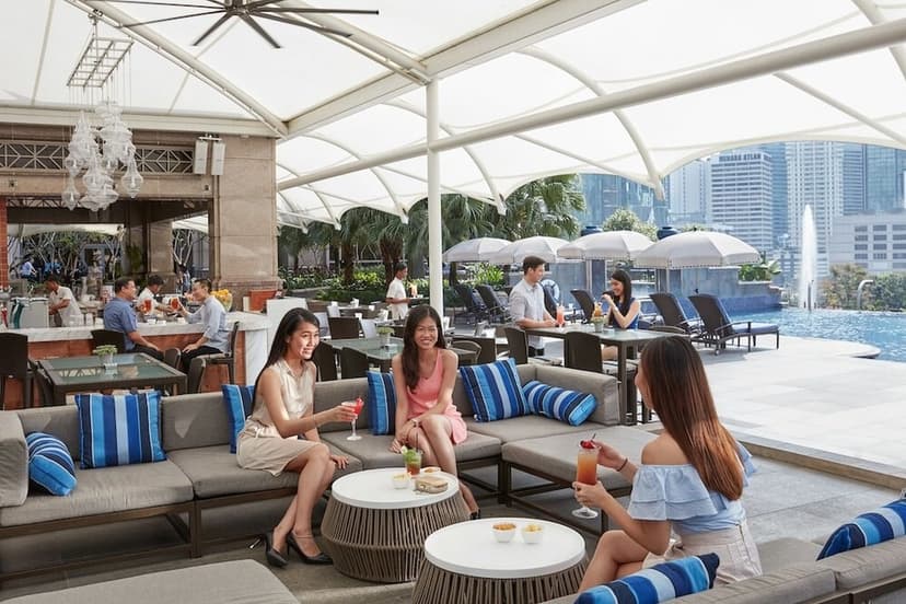 Lai Po Heen: Cantonese dining and afternoon tea.