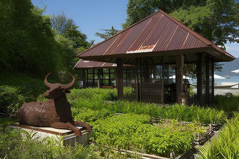 Ta Khai: Zero-waste Southern Thai dining.