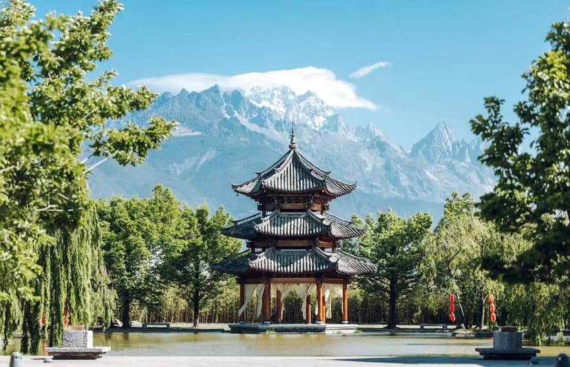 Lijiang Old Town: UNESCO Naxi culture, canals and bridges.