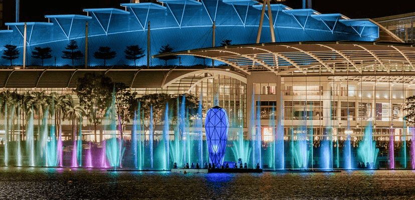 Spectra show: A free nightly light and water show.