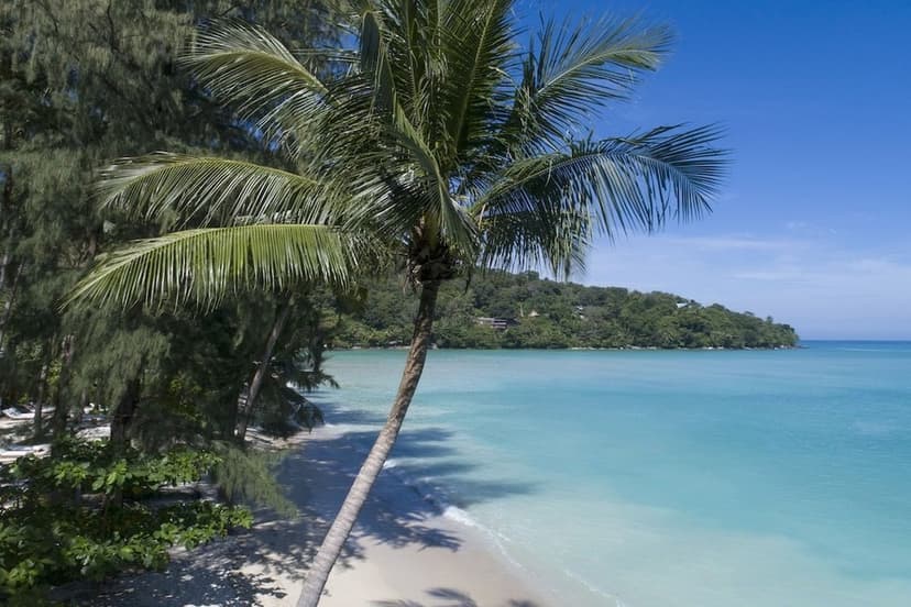 Private Emerald Bay beach: 600m of secluded sand.
