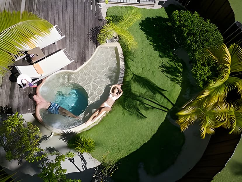 Experience 3: Plunge-pool villas