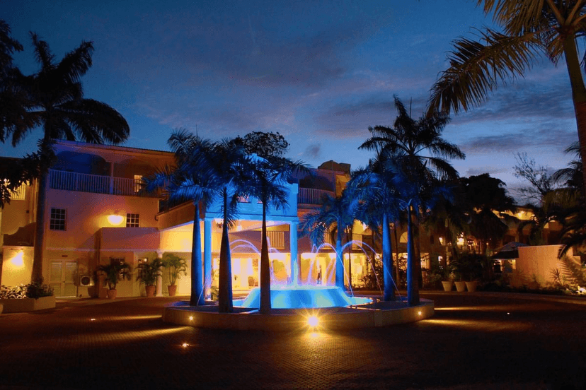 St Lawrence Gap: Nightlife within walking distance.