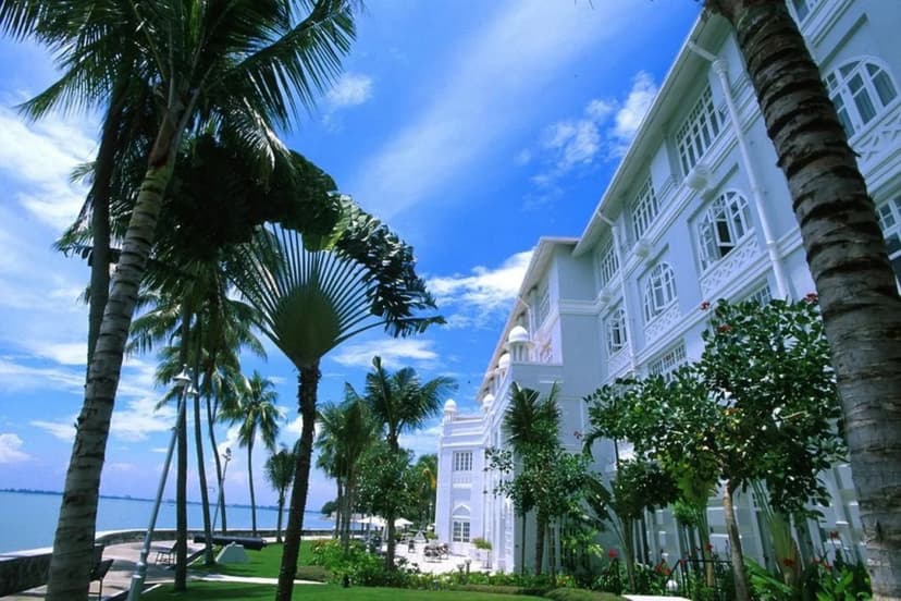 George Town UNESCO: Street art, clan jetties and hawker food.