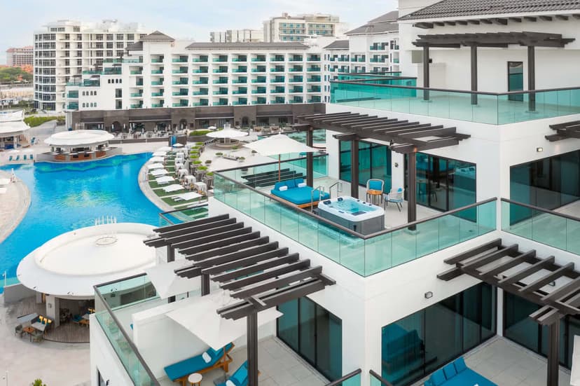 All-inclusive option: A rare flexible board on the Palm.