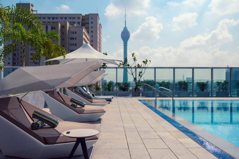 Ocean-view pool: For relaxing in the city.