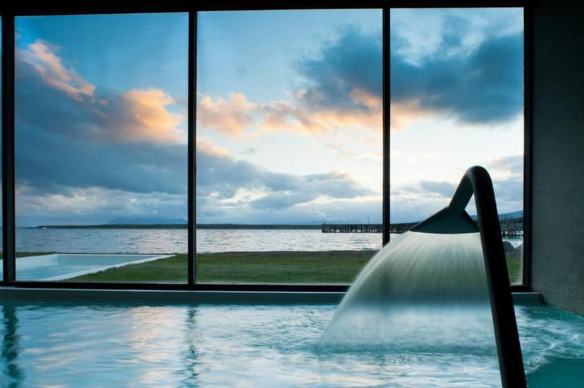 The fjord-view pool
