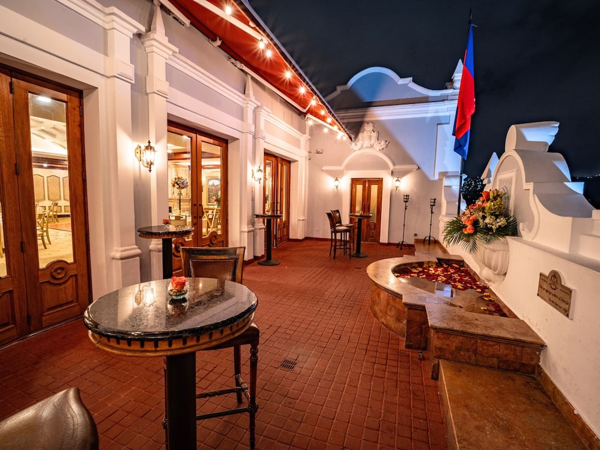 Hotel Plaza Grande gallery