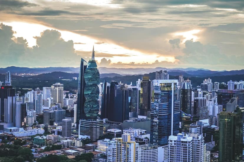 A glittering modern skyline beside the cobbled, colonial old town of Casco Viejo