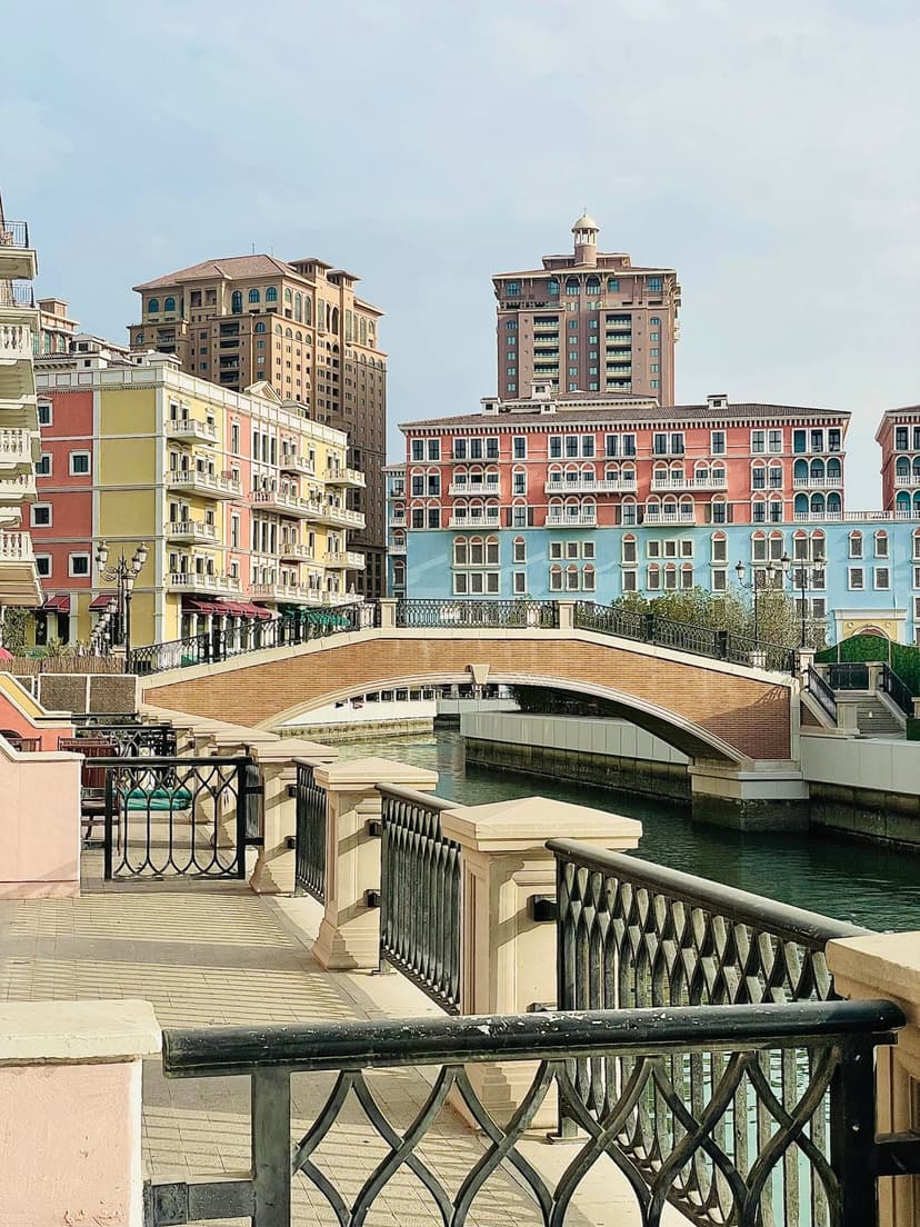 Qatar's glittering new districts