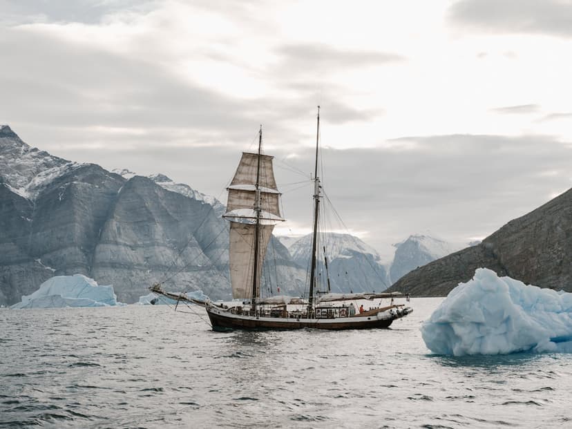 The classic way to experience Svalbard