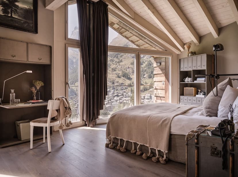 Nomad Room