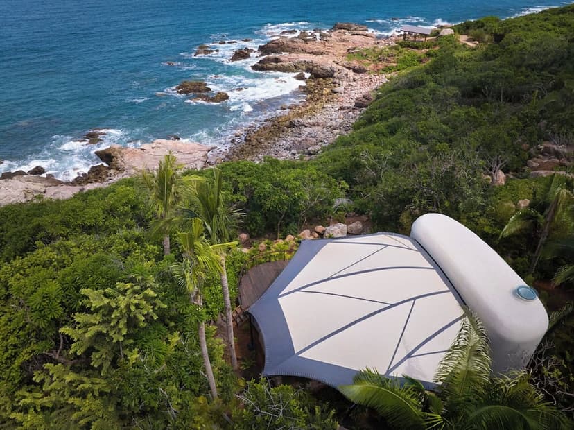 Oceanfront Plunge Pool Casita