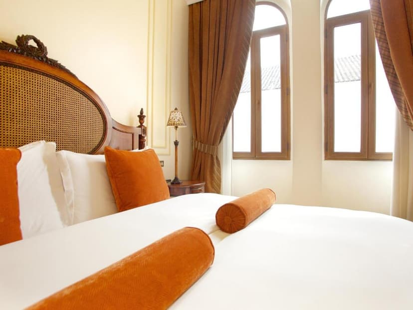 Plaza View Suite