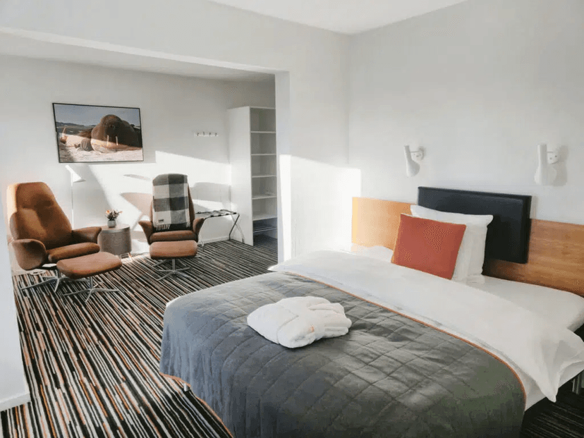 Polar Class or Junior Suite