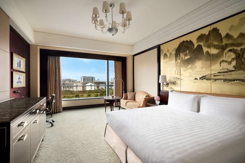 Horizon Club River View Room