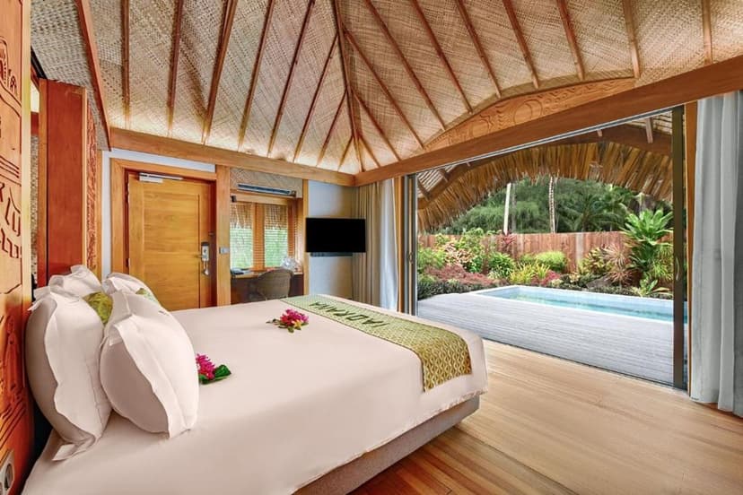 Garden Villa with Pool