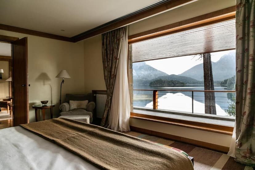 Lago Moreno Luxury Suite