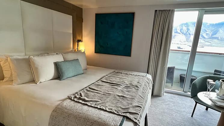 Prestige or Deluxe Suite