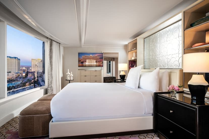 Two-Bedroom Grand Lakeview Suite