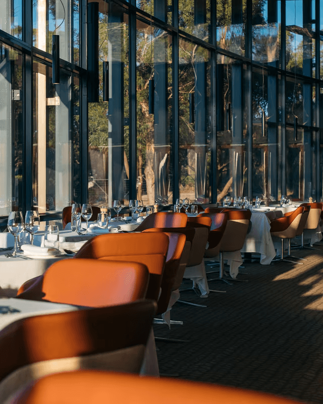 Lounge bar