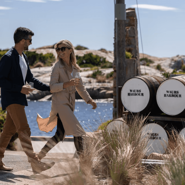 Experience 5: Beekeeping & distillery